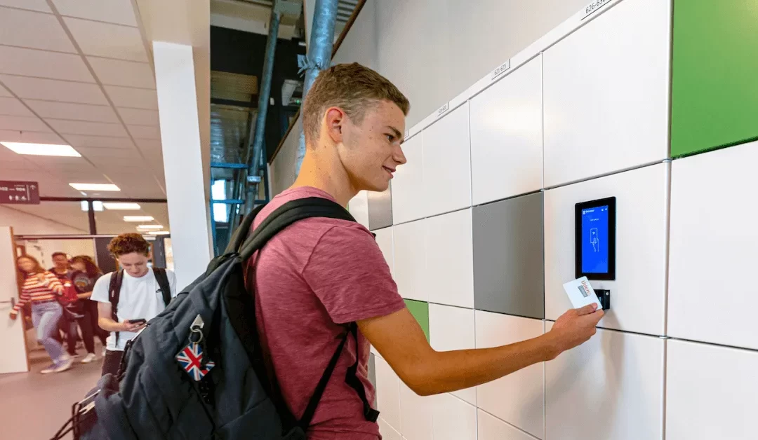 How Smart Locker Systems Benefit the Education Sector